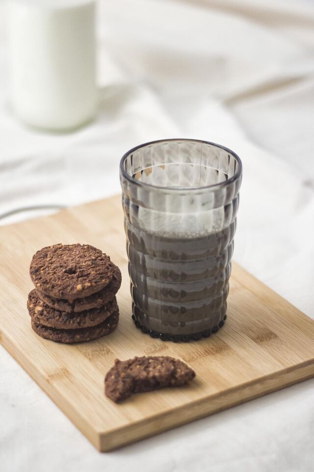 Allegra Füme Akrilik Bardak 6'lı Set | 400 ml | Kırılmaya Dayanıklı, Cam Değildir | Su, Meşrubat ve Sunum İçin Uygun
