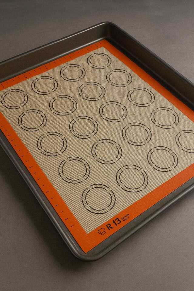 Silikon Fırın Matı 30x40 cm Yapışmaz Hamur Pasta Pişirme Altlığı